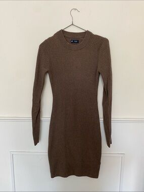 GAP Ribbed Long-Sleeve Knit Dress in Brown